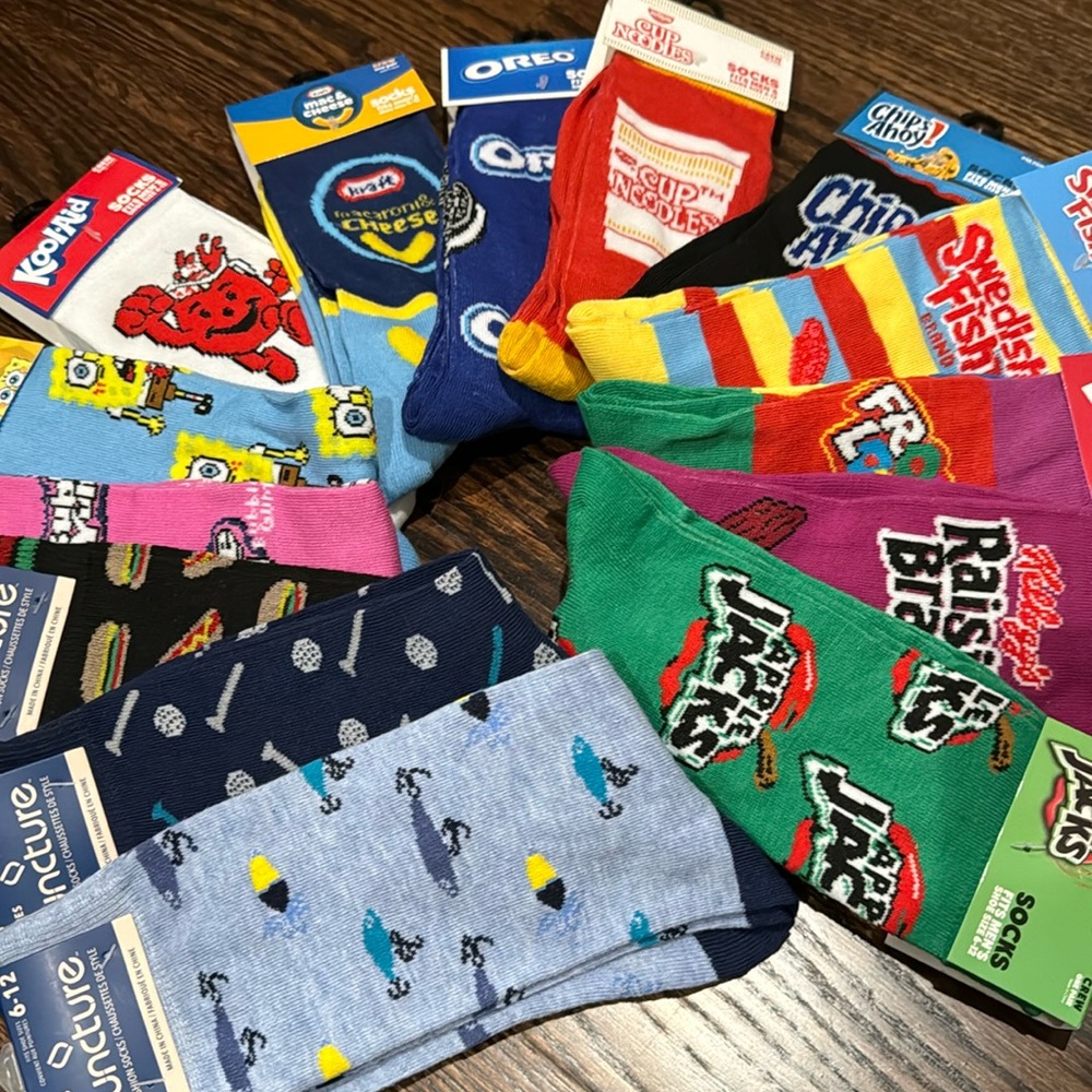 MIX & MATCH 4/$20 Novelty Socks - Picture 2 of 2